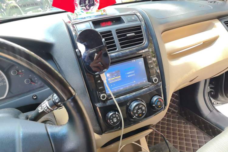 Used Kia Sportage 2013 2.0L Automatic Two-Wheel Drive GL Trim Audio And AC Panel