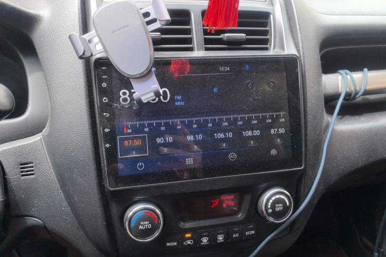 Used Kia Sportage 2013 2.0L Manual Two-Wheel Drive GLS Audio And AC Panel