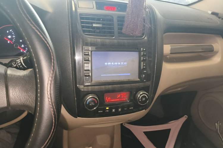 Used Kia Sportage 2013 2.0L Automatic Two-Wheel Drive GLS Trim Audio And AC Panel