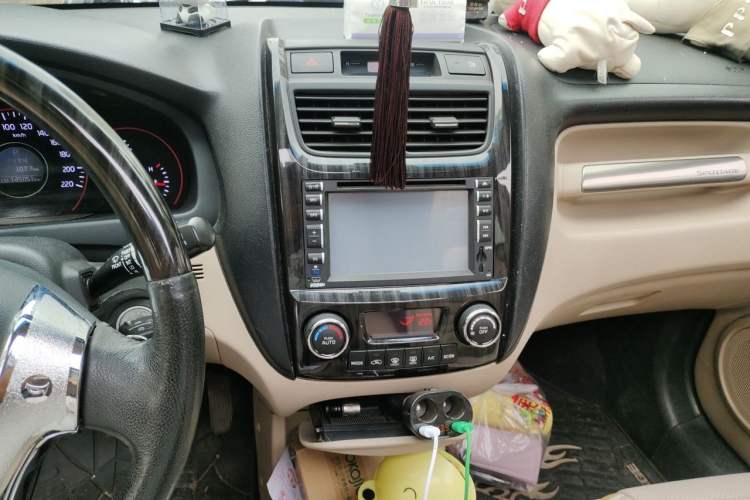 Used Kia Sportage 2013 2.0L Automatic Two-Wheel Drive DLX Trim Audio And AC Panel