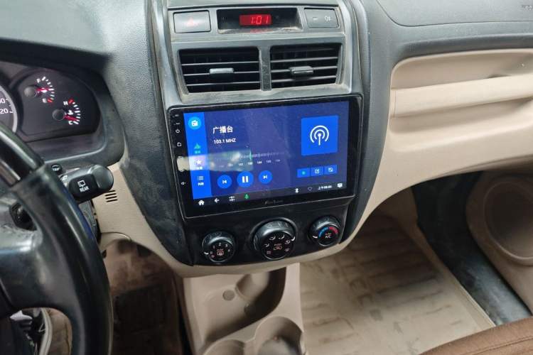Used Kia Sportage 2013 2.0L Manual Two-Wheel Drive GL Trim Audio And AC Panel