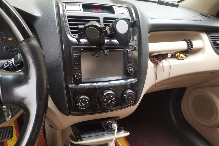 Used Kia Sportage 2013 2.0L Automatic Two-Wheel Drive GL Trim Audio And AC Panel