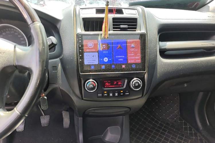Used Kia Sportage 2013 2.0L Manual Two-Wheel Drive GLS Audio And AC Panel