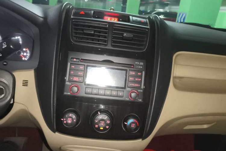 Used Kia Sportage 2013 2.0L Automatic Two-Wheel Drive GL Trim Audio And AC Panel