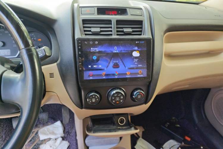 Used Kia Sportage 2013 2.0L Manual Two-Wheel Drive GL Trim Audio And AC Panel