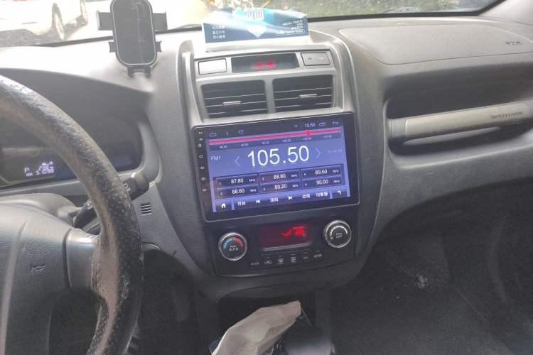 Used Kia Sportage 2013 2.0L Automatic Two-Wheel Drive DLX Trim Audio And AC Panel