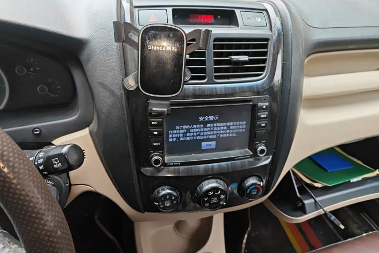 Used Kia Sportage 2013 2.0L Manual Two-Wheel Drive GL Trim Audio And AC Panel