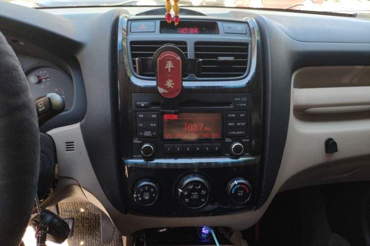 Used Kia Sportage 2013 2.0L Automatic Two-Wheel Drive GL Trim Audio And AC Panel