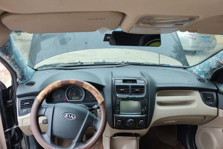Used Kia Sportage 2013 2.0L Automatic Two-Wheel Drive GL Trim Center Console
