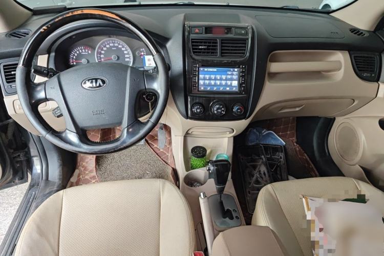 Used Kia Sportage 2013 2.0L Automatic Two-Wheel Drive GL Trim Center Console