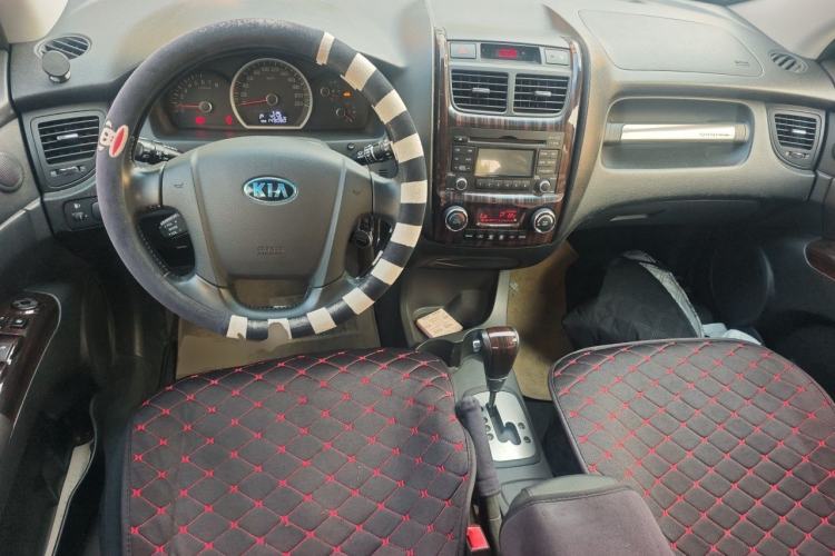 Used Kia Sportage 2013 2.0L Automatic Two-Wheel Drive GLS Trim Center Console