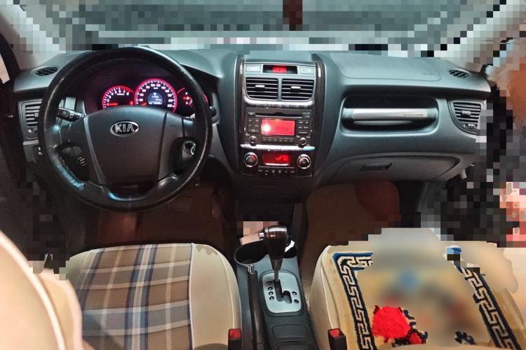 Used Kia Sportage 2013 2.0L Automatic Two-Wheel Drive GLS Trim Center Console