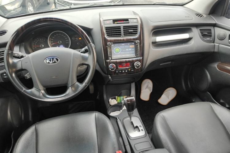 Used Kia Sportage 2013 2.0L Automatic Two-Wheel Drive GLS Trim Center Console