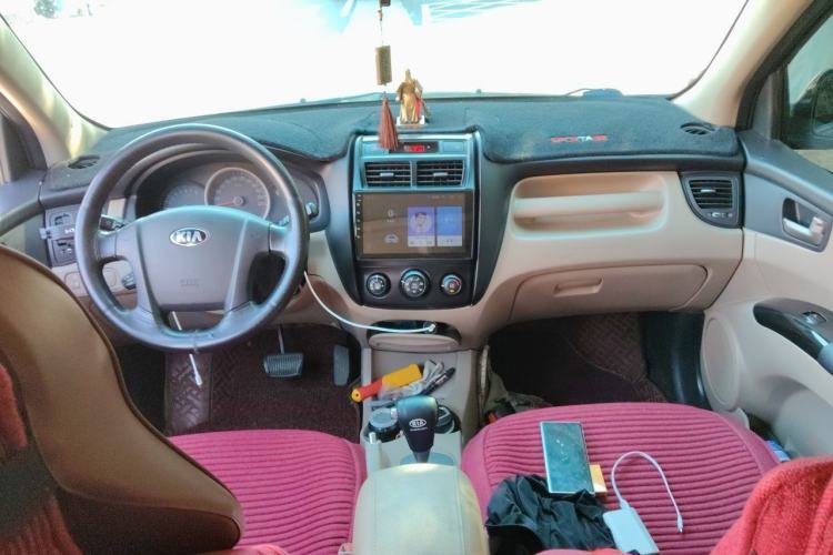 Used Kia Sportage 2013 2.0L Automatic Two-Wheel Drive GL Trim Center Console