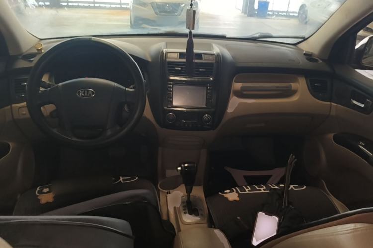 Used Kia Sportage 2013 2.0L Automatic Two-Wheel Drive GLS Trim Center Console