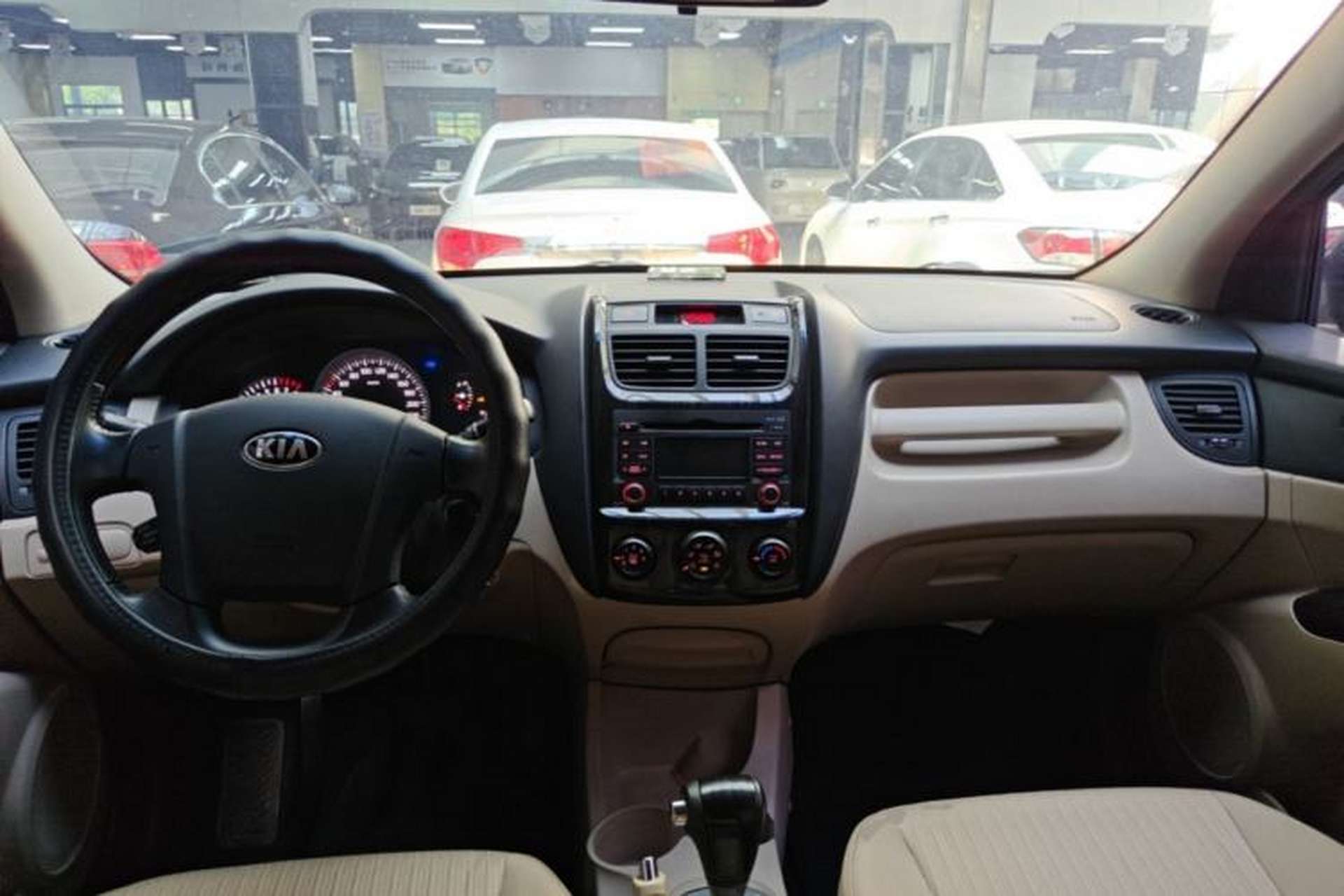 Used Kia Sportage 2013 2.0L Automatic Two-Wheel Drive GL Trim Center Console