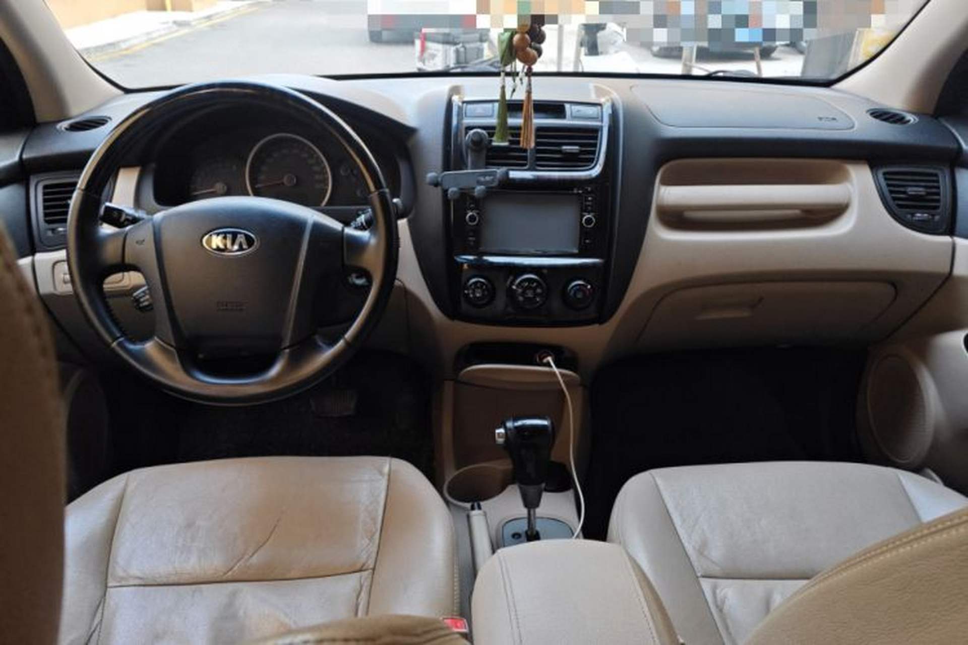 Used Kia Sportage 2013 2.0L Automatic Two-Wheel Drive GL Trim Center Console