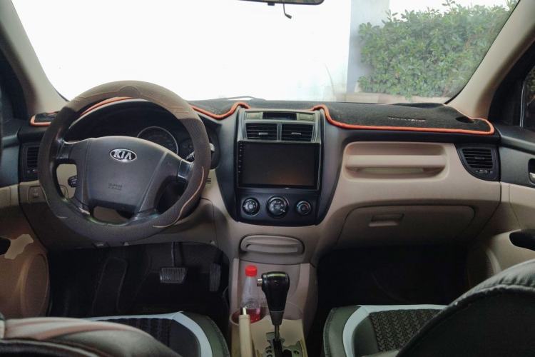 Used Kia Sportage 2013 2.0L Automatic Two-Wheel Drive GL Trim Center Console