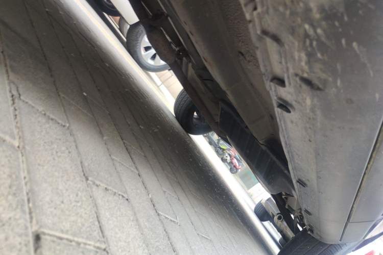Used Kia Sportage 2013 2.0L Manual Two-Wheel Drive GLS Chassis Front Left