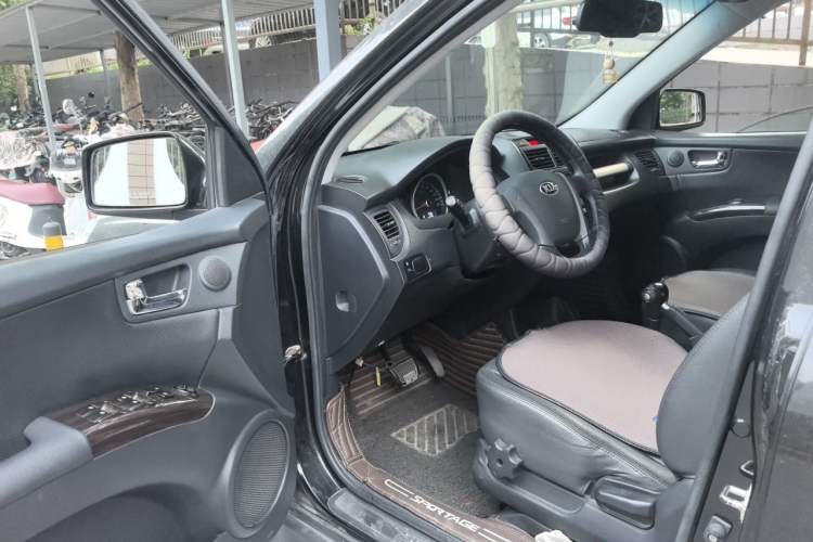 Used Kia Sportage 2013 2.0L Automatic Two-Wheel Drive DLX Trim Driver Seat