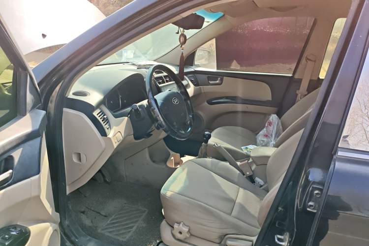Used Kia Sportage 2013 2.0L Manual Two-Wheel Drive GL Trim Driver Seat