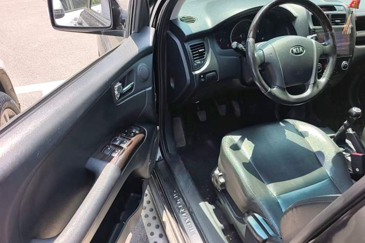Used Kia Sportage 2013 2.0L Manual Two-Wheel Drive GLS Driver Seat