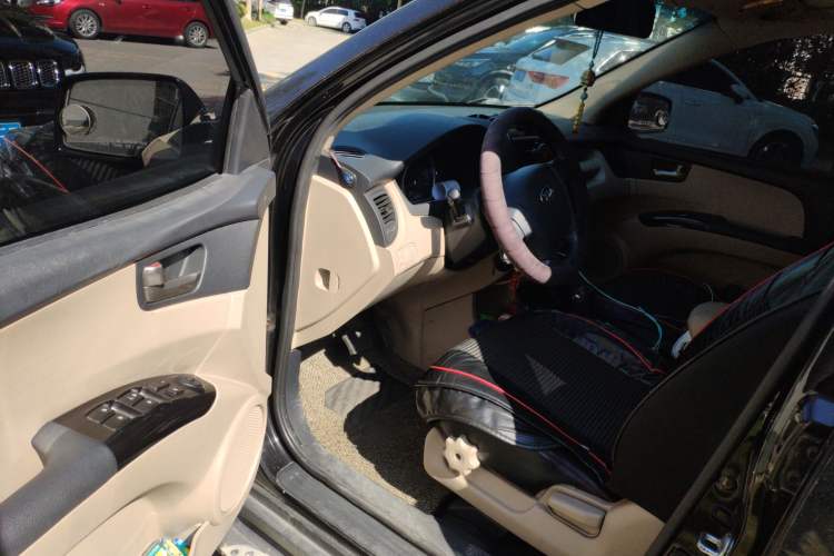 Used Kia Sportage 2013 2.0L Automatic Two-Wheel Drive GL Trim Driver Seat