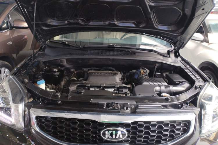 Used Kia Sportage 2013 2.0L Automatic Two-Wheel Drive GL Trim Engine Bay
