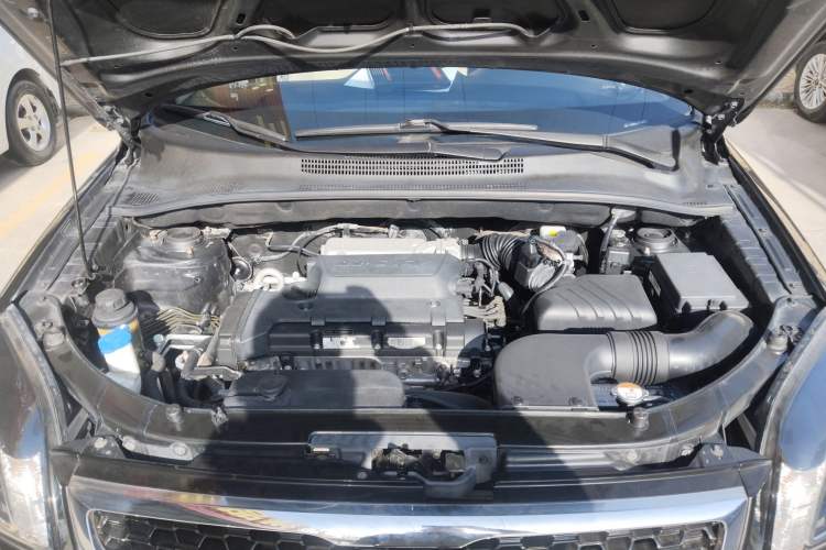Used Kia Sportage 2013 2.0L Automatic Two-Wheel Drive GL Trim Engine Bay