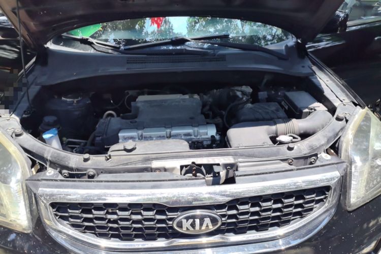Used Kia Sportage 2013 2.0L Automatic Two-Wheel Drive GL Trim Engine Bay