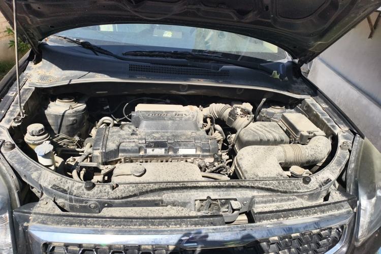 Used Kia Sportage 2013 2.0L Manual Two-Wheel Drive GL Trim Engine Bay