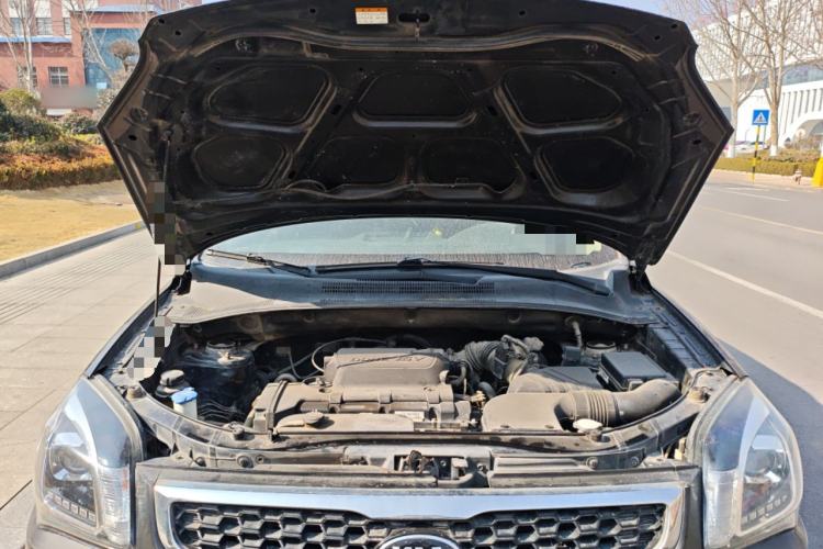 Used Kia Sportage 2013 2.0L Manual Two-Wheel Drive GL Trim Engine Bay