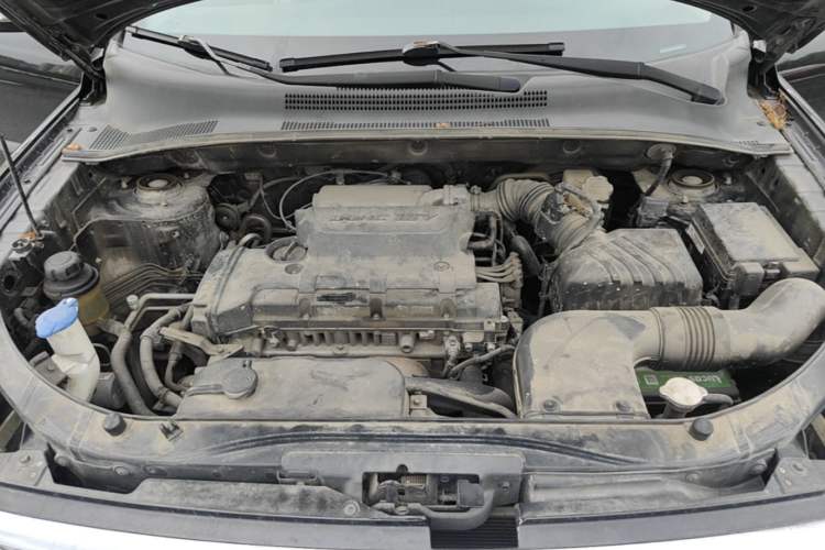 Used Kia Sportage 2013 2.0L Automatic Two-Wheel Drive GLS Trim Engine Bay