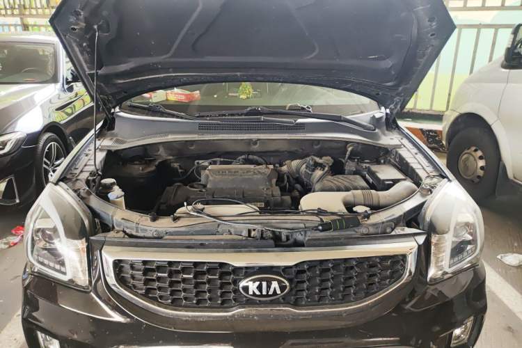Used Kia Sportage 2013 2.0L Automatic Two-Wheel Drive GLS Trim Engine Bay