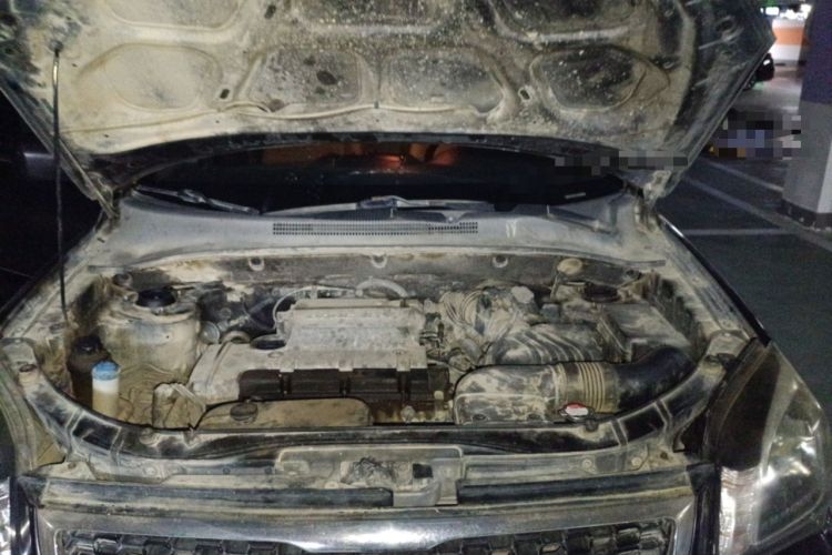 Used Kia Sportage 2013 2.0L Manual Two-Wheel Drive GL Trim Engine Bay