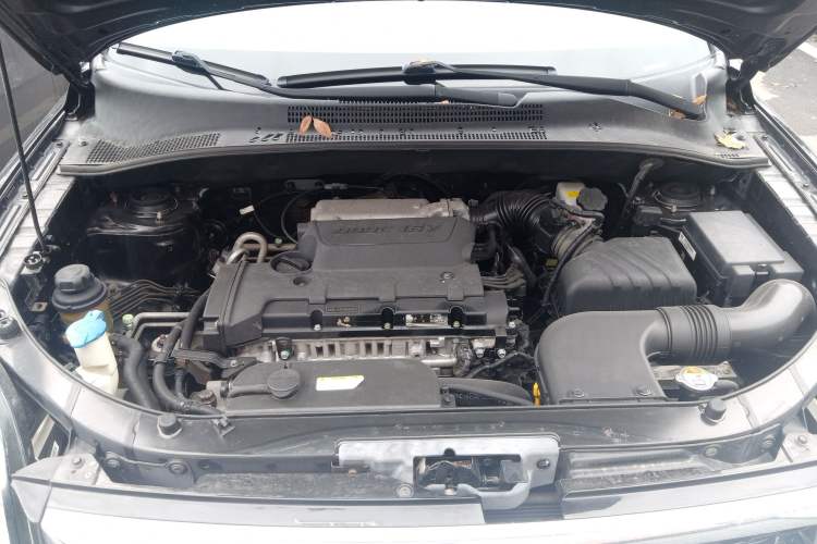 Used Kia Sportage 2013 2.0L Automatic Two-Wheel Drive GL Trim Engine Bay