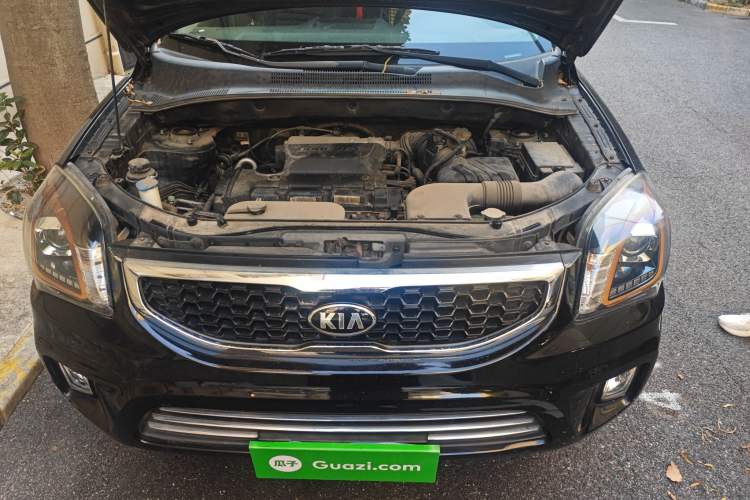 Used Kia Sportage 2013 2.0L Manual Two-Wheel Drive GLS Engine Bay