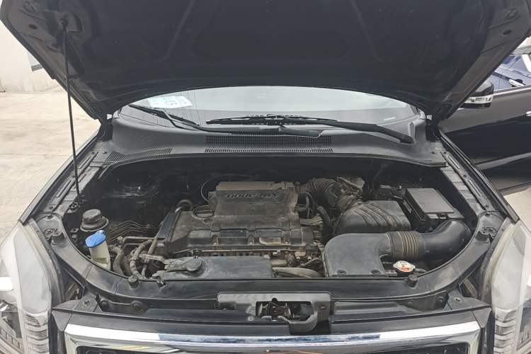 Used Kia Sportage 2013 2.0L Automatic Two-Wheel Drive GLS Trim Engine Bay