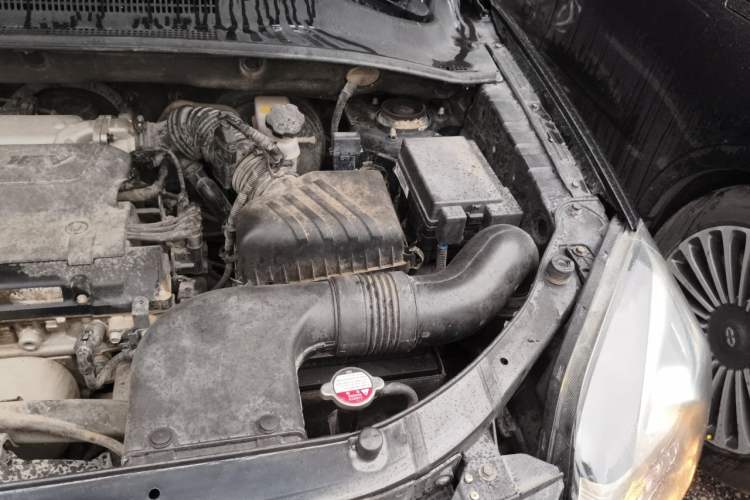 Used Kia Sportage 2013 2.0L Automatic Two-Wheel Drive GL Trim Engine Bay Left