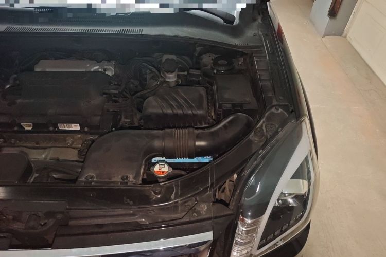 Used Kia Sportage 2013 2.0L Automatic Two-Wheel Drive GLS Trim Engine Bay Left