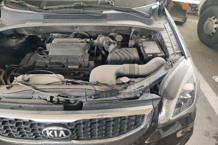 Used Kia Sportage 2013 2.0L Automatic Two-Wheel Drive GLS Trim Engine Bay Left