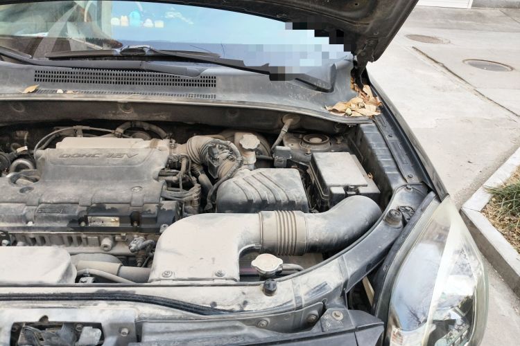 Used Kia Sportage 2013 2.0L Manual Two-Wheel Drive GL Trim Engine Bay Left