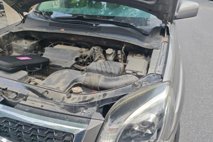 Used Kia Sportage 2013 2.0L Manual Two-Wheel Drive GL Trim Engine Bay Left