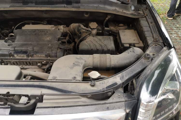 Used Kia Sportage 2013 2.0L Automatic Two-Wheel Drive GL Trim Engine Bay Left