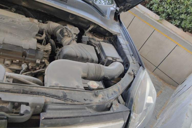 Used Kia Sportage 2013 2.0L Automatic Two-Wheel Drive GL Trim Engine Bay Left
