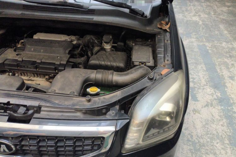 Used Kia Sportage 2013 2.0L Automatic Two-Wheel Drive GL Trim Engine Bay Left