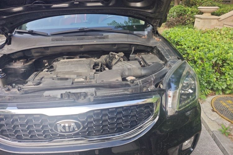 Used Kia Sportage 2013 2.0L Automatic Two-Wheel Drive GL Trim Engine Bay Left