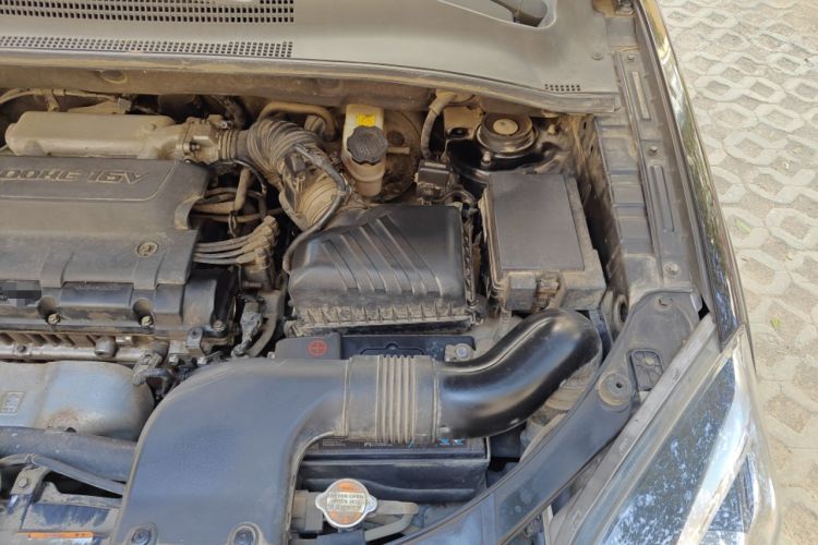 Used Kia Sportage 2013 2.0L Automatic Two-Wheel Drive GL Trim Engine Bay Left