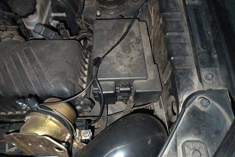 Used Kia Sportage 2013 2.0L Automatic Two-Wheel Drive GL Trim Engine Bay Left