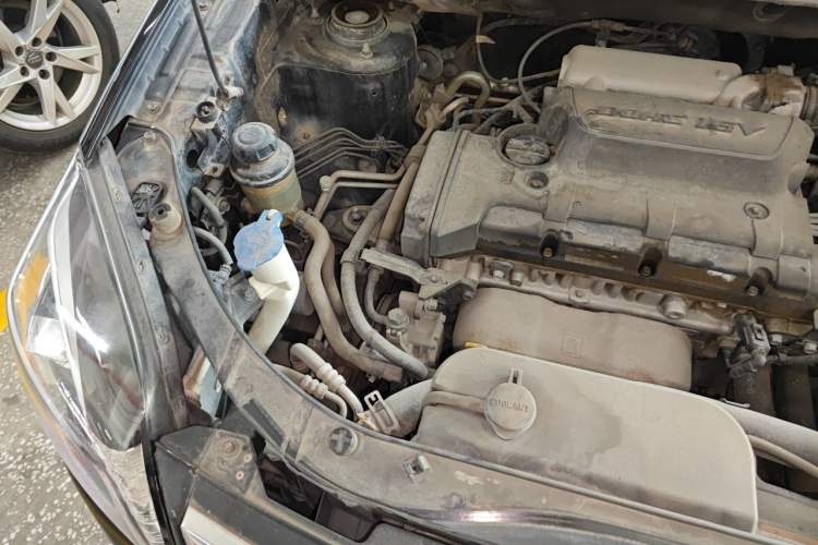 Used Kia Sportage 2013 2.0L Automatic Two-Wheel Drive GL Trim Engine Bay Right